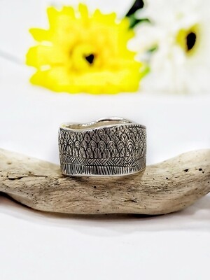 Pure silver ring 999 ,small triangles and round leaves pattern