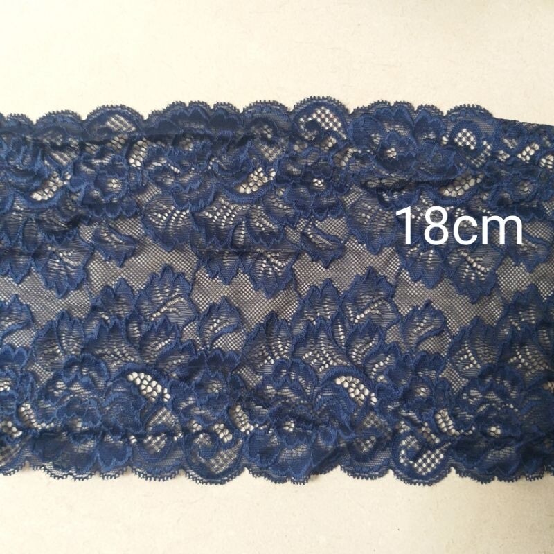 Lace Table runner