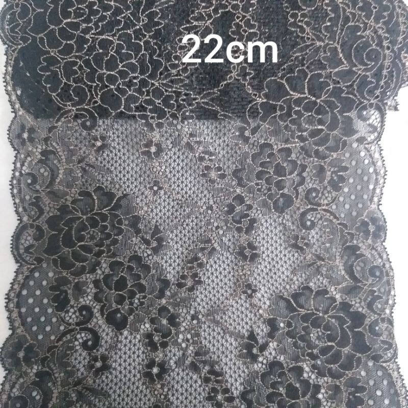 Lace Table runner