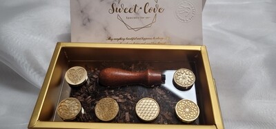 A package of 6 style of retro Wax Seal Stamp