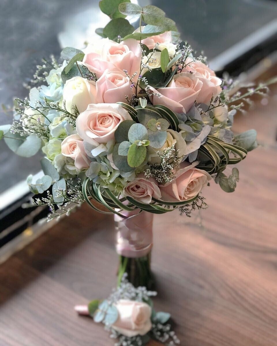Fresh flowers Bridesmaid bouquet - HC008