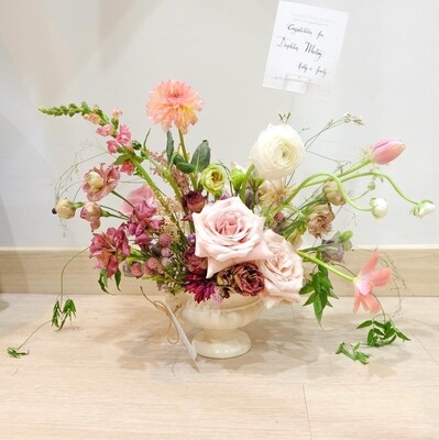Vase arrangement