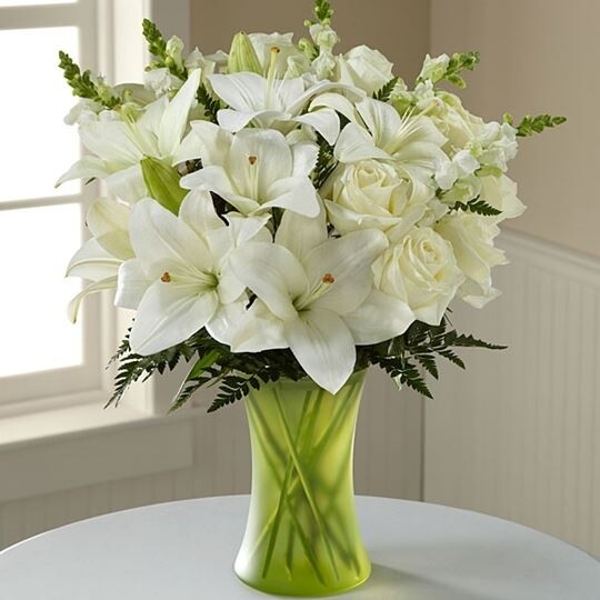 Vase arrangement V018
