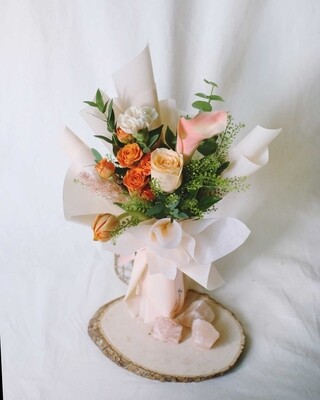 Flower bouquet arrangement FB040