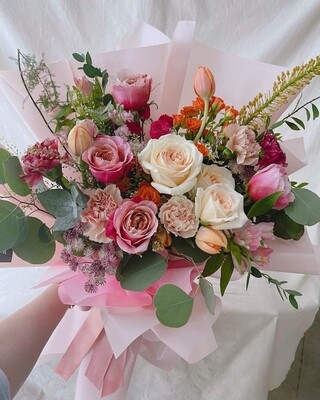 Flower bouquet arrangement FB045