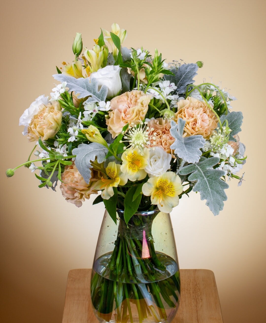 Fresh flowers Bridal bouquet - HC031