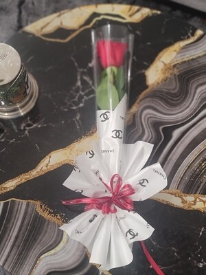 Single rose bouquet arrangement SFB020