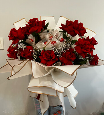 Valentine's Red roses Flower bouquet arrangement FB037