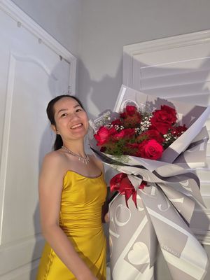 Romantic Bouquet Wrapped in &quot;I Love You&quot; Paper