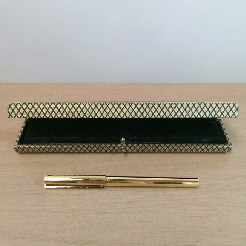 Pluma S.T. Dupon