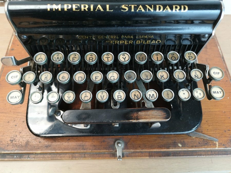 Máquina de Escribir Imperial Standard