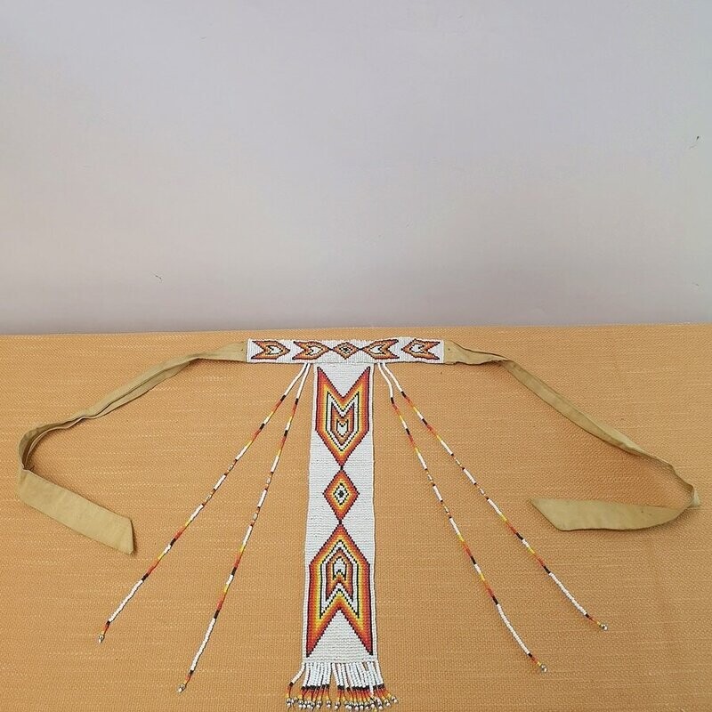 Collar Apache de Cuentas