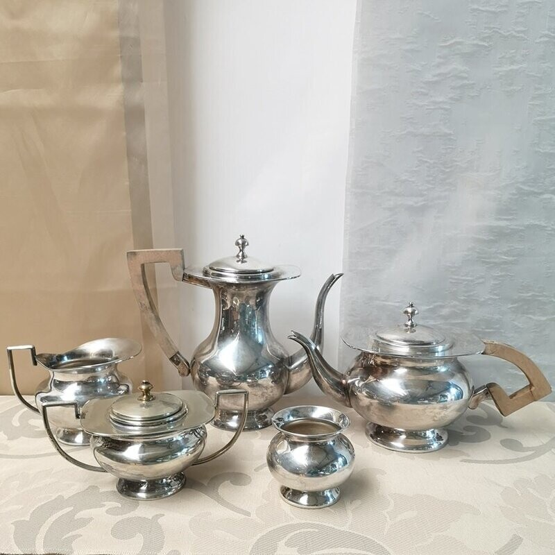 Juego de Café y Té Vintage de Diseño