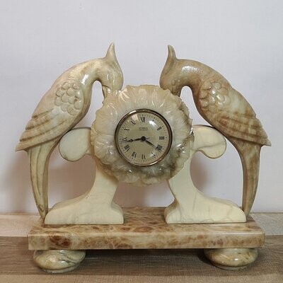 Escultura de Mármol con Reloj