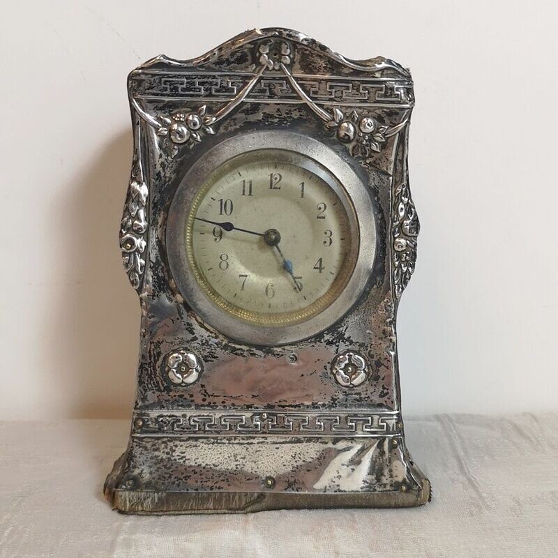 Antiguo Reloj de Mesa