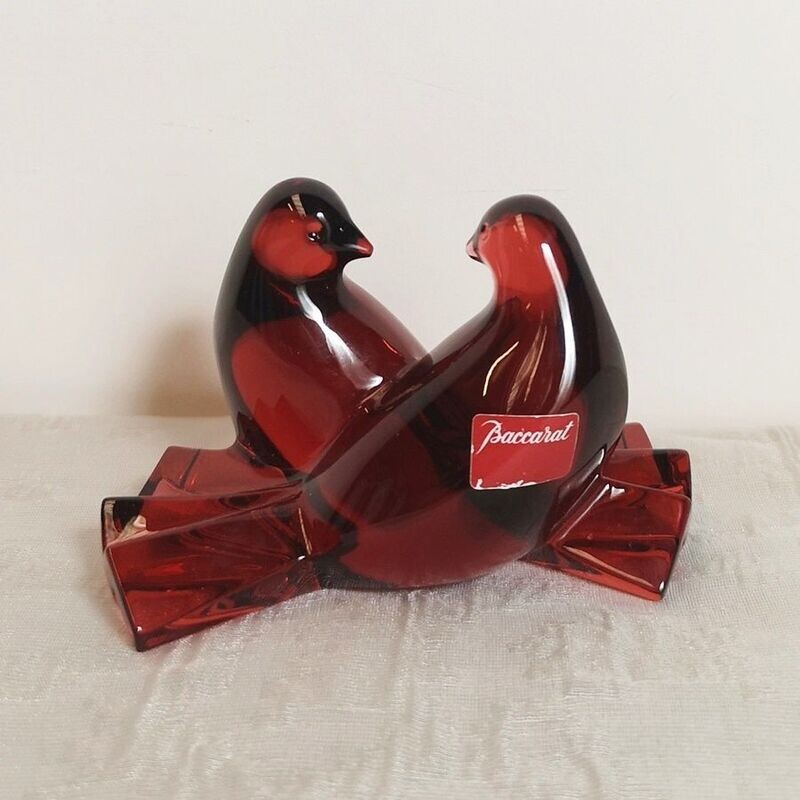 Palomas Rojas de Baccarat Palomas Rojas de Baccarat