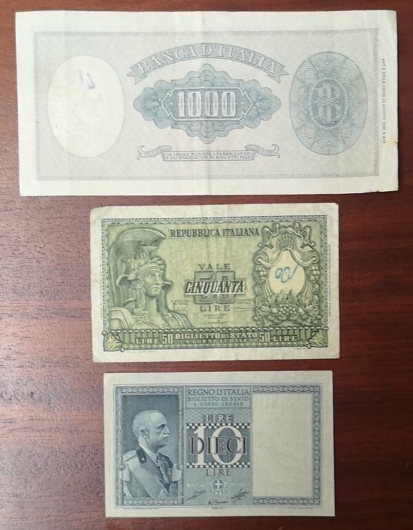 Tres Billetes de la República y Monarquía Italiana