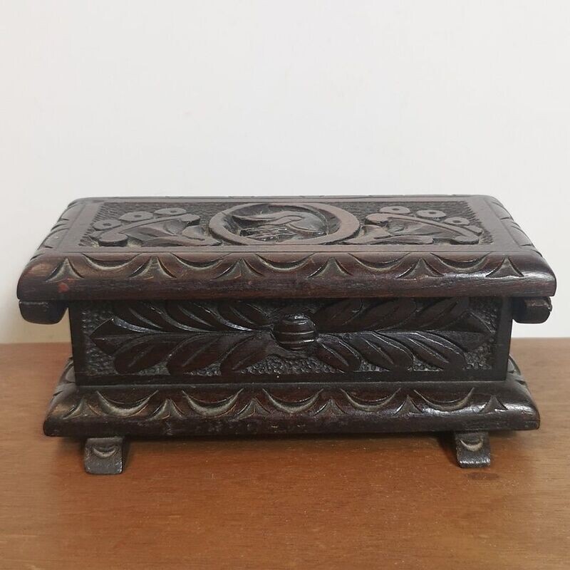 Miniatura de Baúl castellano Miniatura de Baúl castellano