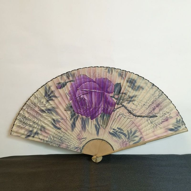 Abanico de Madera y Papel con Flor