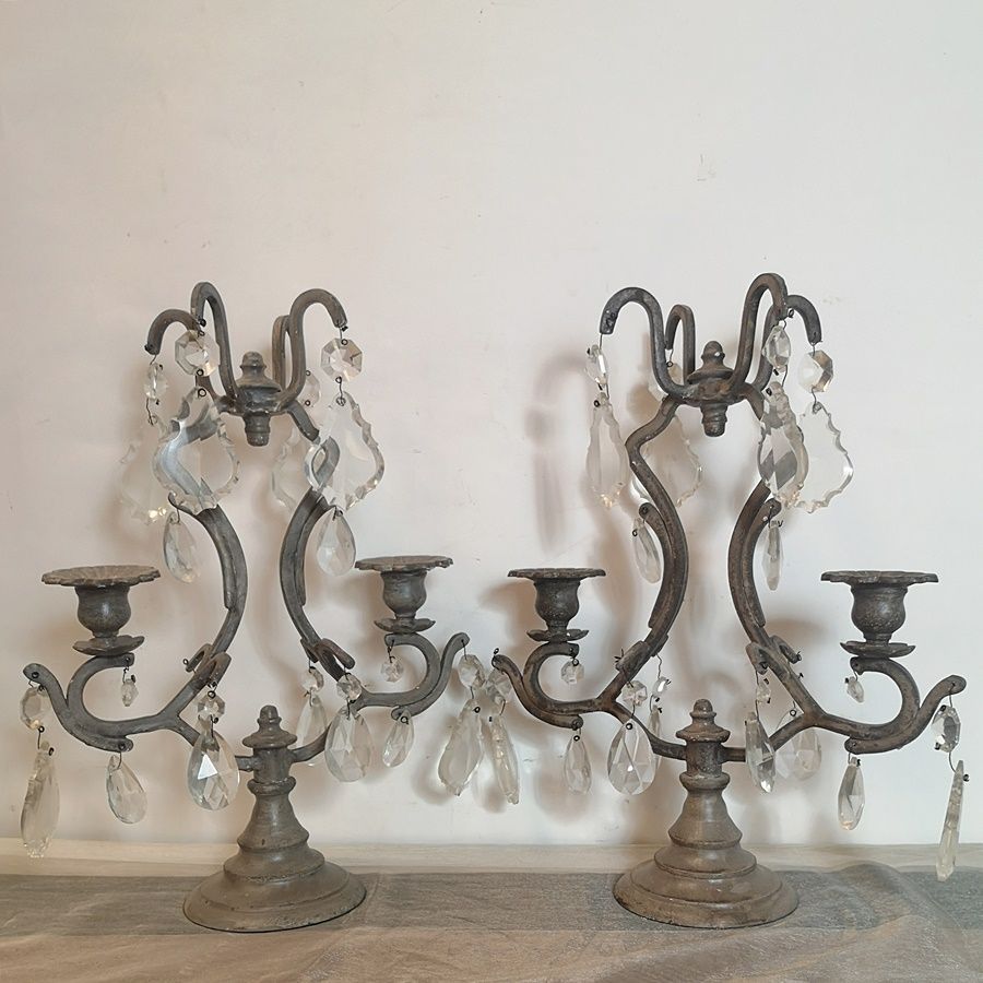 Pareja de Candelabros Becara