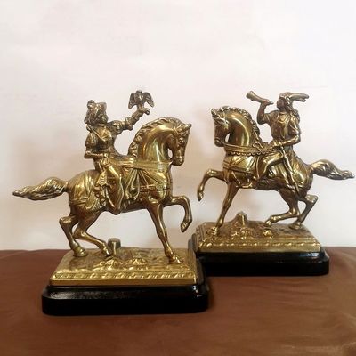 Par de Jinetes Dorados
