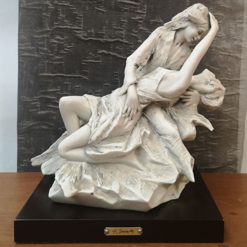 Figura Porcelana Enamorados Figura Porcelana Enamorados