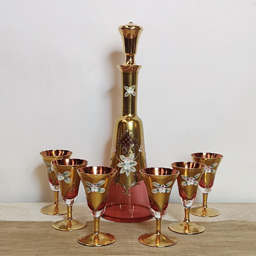 Botella Decantadora con Copas de Licor