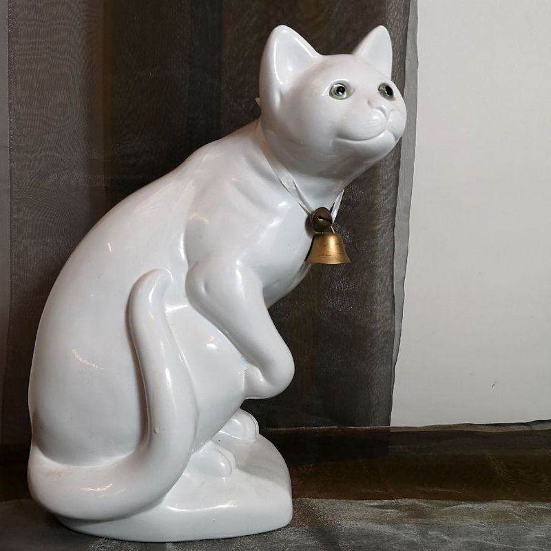 Gato de Cerámica Blanca