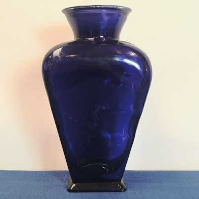 Jarrón Azul Cobalto
