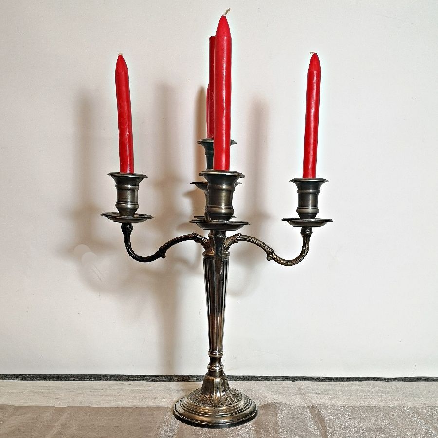 Candelabro de Cinco Velas