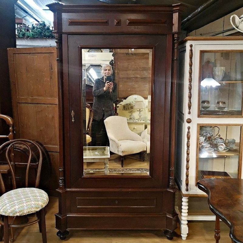 Armario Antiguo de Caoba