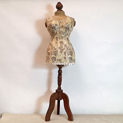 Maniquí Pequeño Vintage