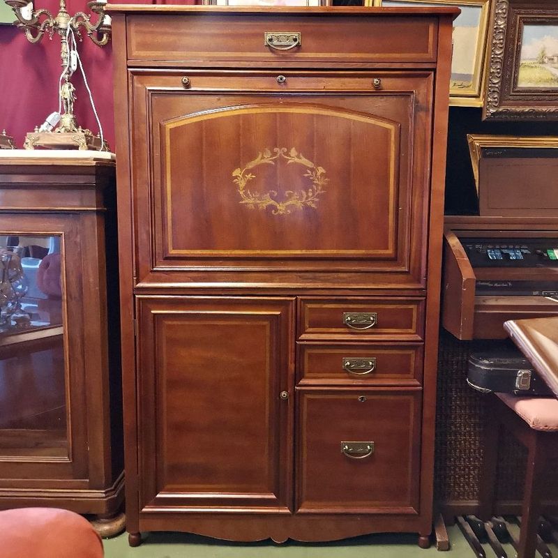 Mueble Buró con Marquetería