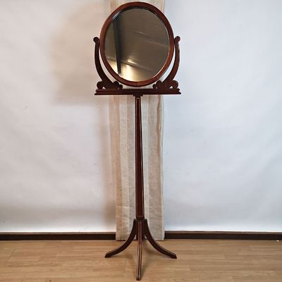 Espejo Oval Basculante con Pie