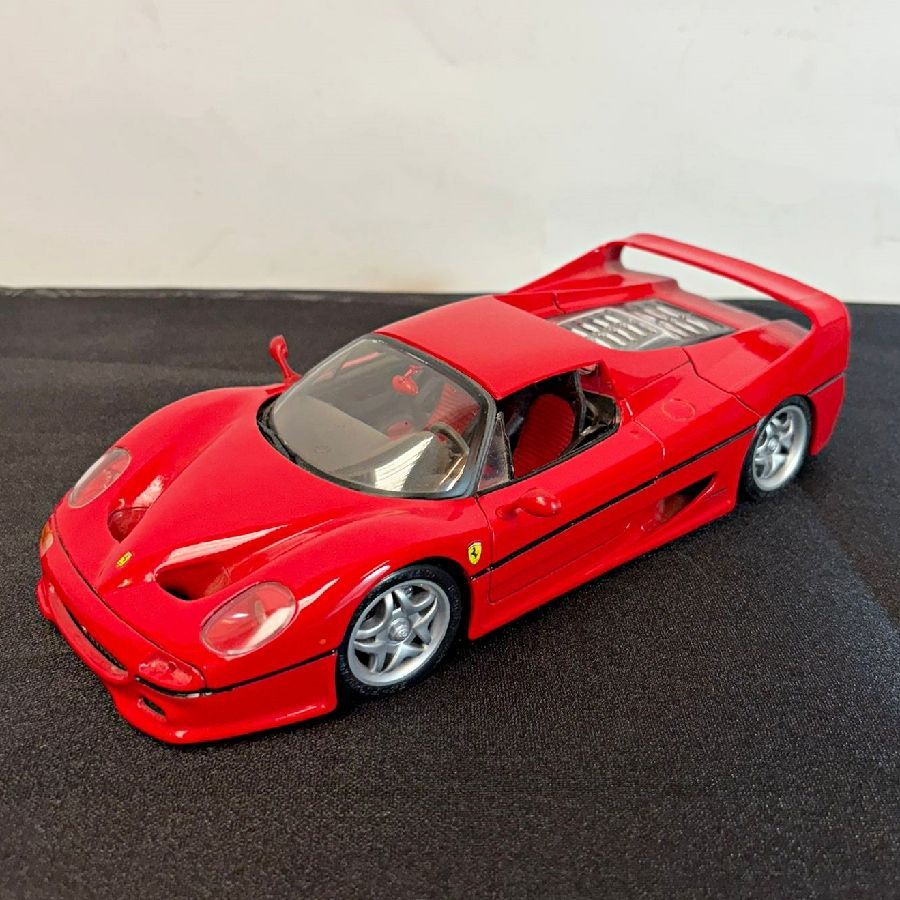 Coche Ferrari F 50 de Color Rojo