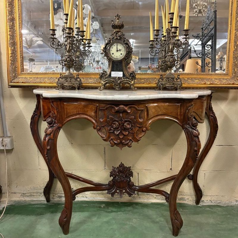 Consola Isabelina de Nogal