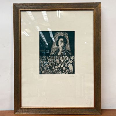 Grabado Mujer con Mantilla