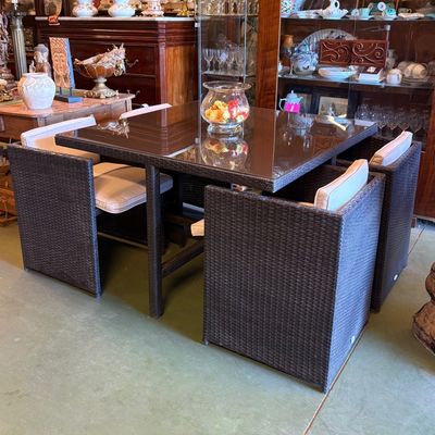 Conjunto de Mesa y Sillas de Terraza