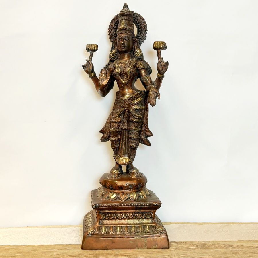 Estatua Diosa Hindú Lakshmi Estatua Diosa Hindú Lakshmi