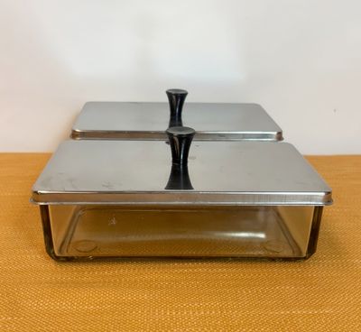 Cajas Antiguas para Instrumentos Médicos