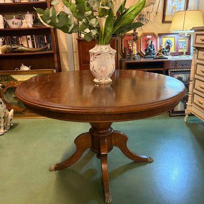 Mesa Redonda y Extensible de Roble Mesa Redonda y Extensible de Roble