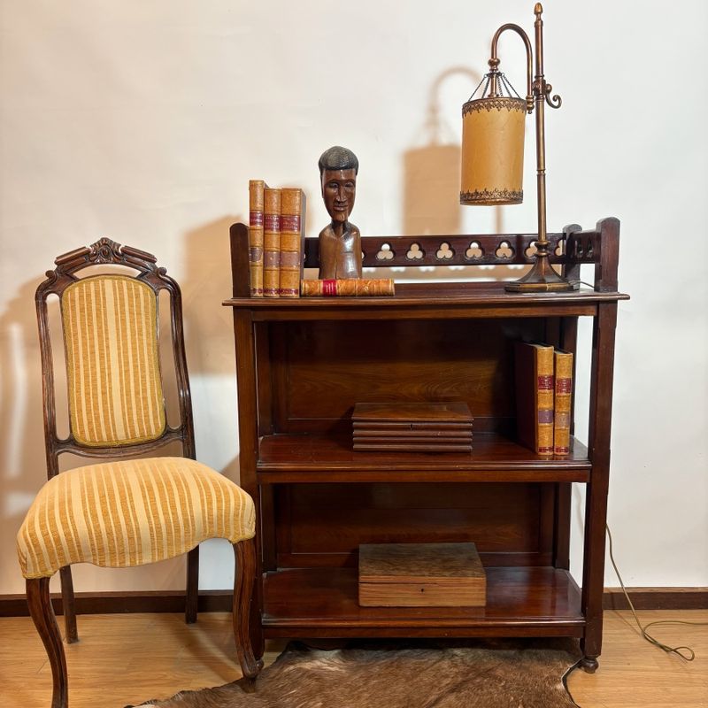 Estantería Auxiliar de Madera