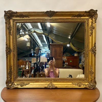 Espejo Antiguo con Marco en Pan de Oro