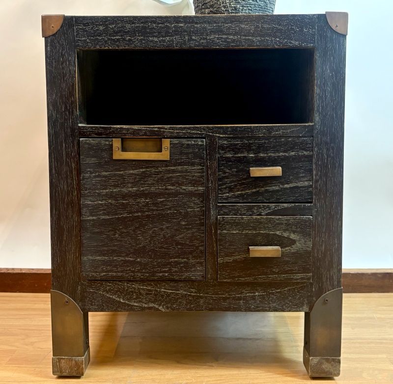 Mesita de Noche China Mesita de Noche China