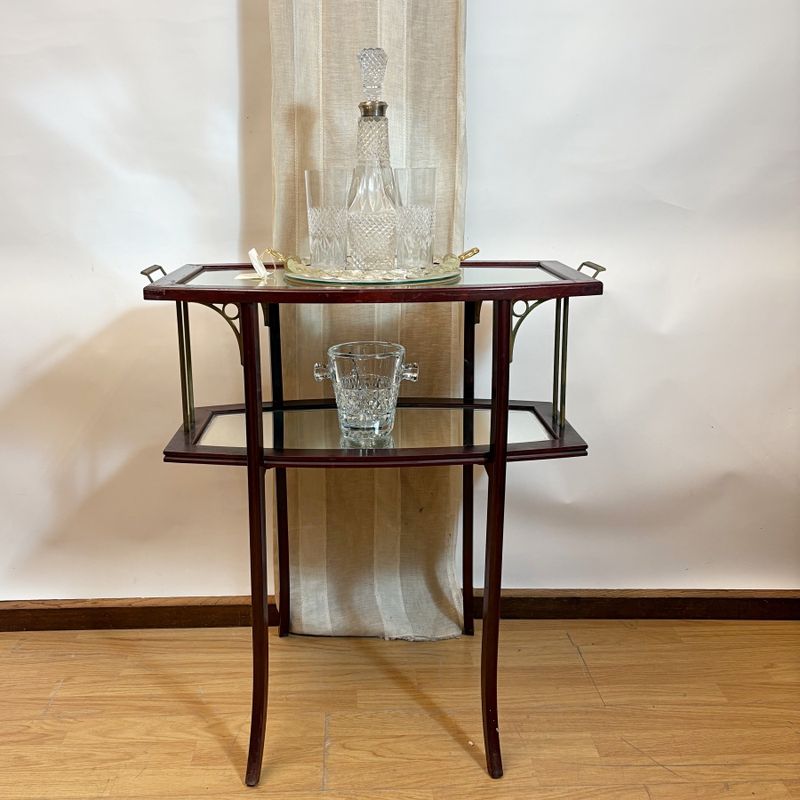 Antigua Mesa de Té Antigua Mesa de Té