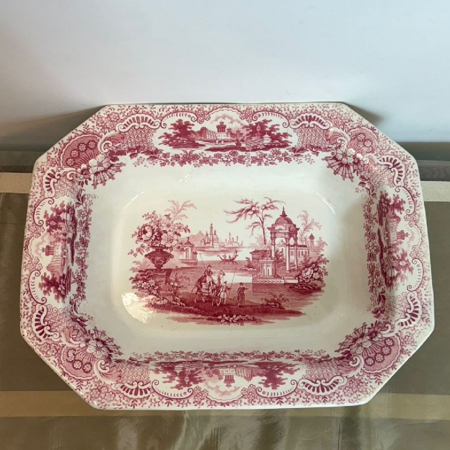 Antigua Fuente Pickman Antigua Fuente Pickman