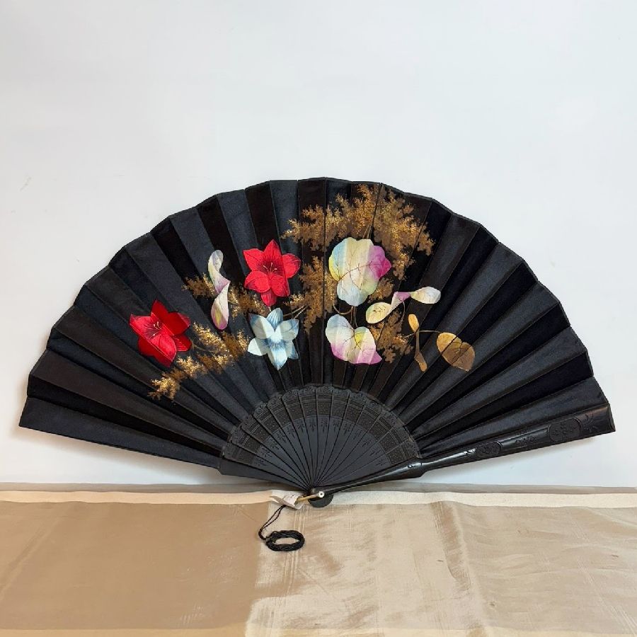 Abanico Antiguo de Seda Pintada Abanico Antiguo de Seda Pintada
