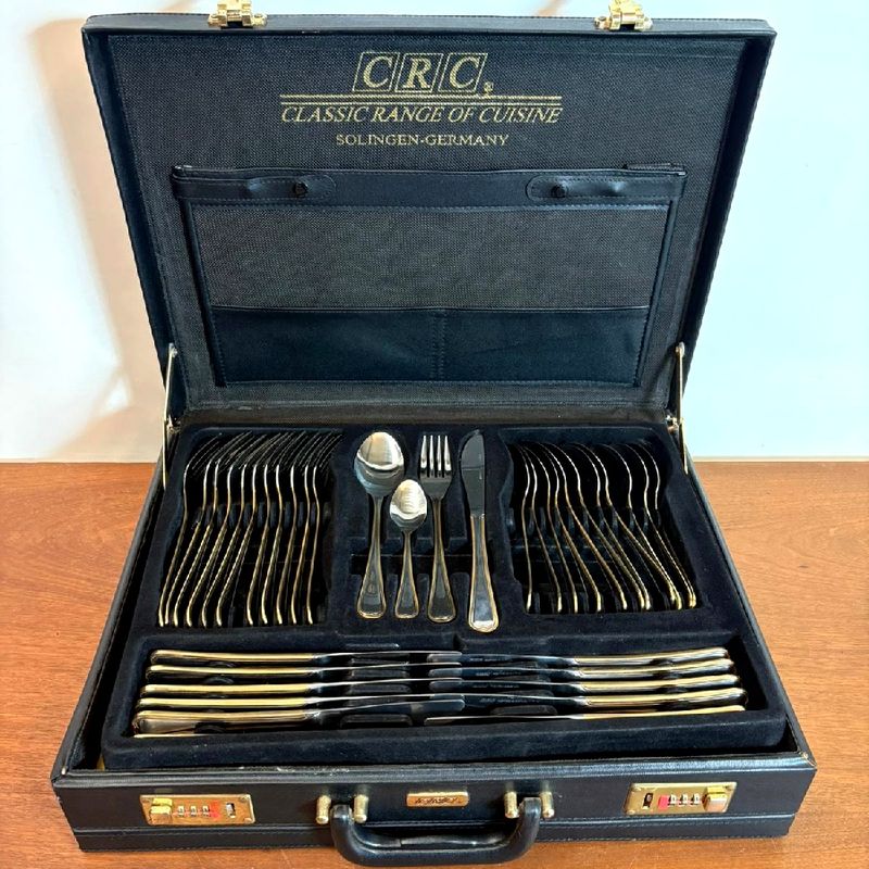 Cubertería Alemana C R C