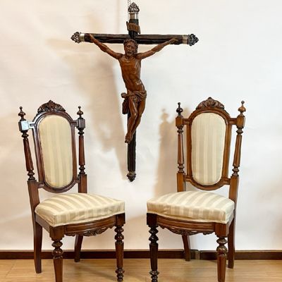 Cristo Crucificado en Talla de Madera Cristo Crucificado en Talla de Madera