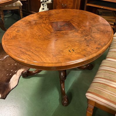 Mesa Oval de Comedor